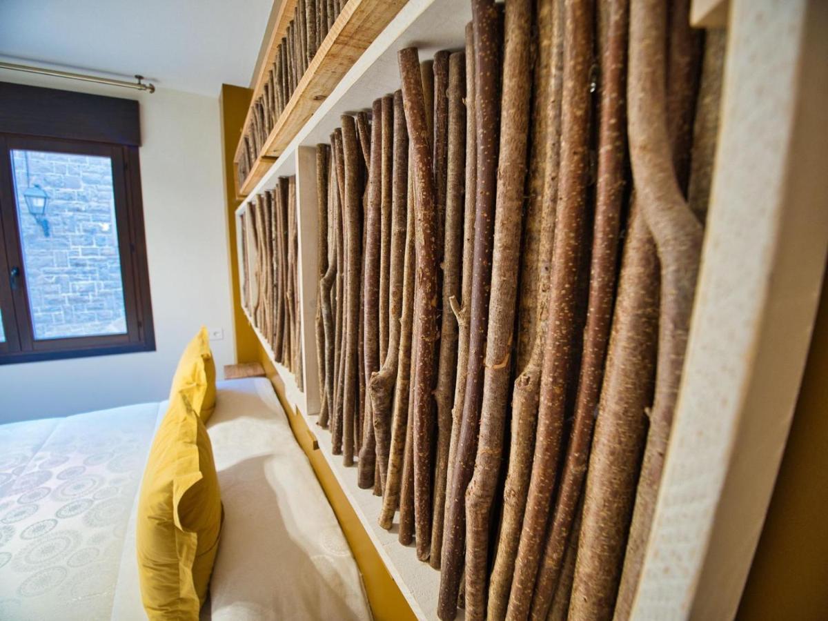 Apartamentos Valle De Ordesa-톨라 외부 사진